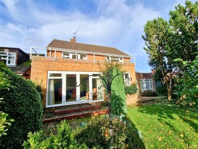 4 Bedroom Detached House For Sale In Leominster, Herefordshire