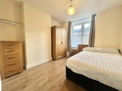 1 Bedroom House Share For Rent In Watford, Hertfordshire