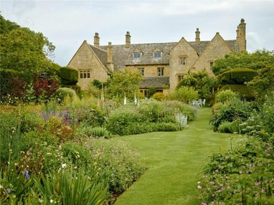 10 Bedroom Detached House For Rent In Broadway, Worcestershire
