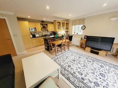 2 Bedroom Apartment For Sale In Kings Mill Lane