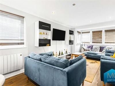 2 Bedroom Apartment For Sale In Southgate, London