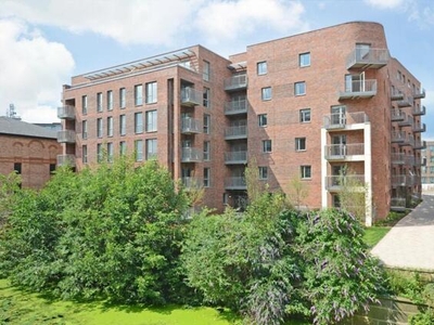 2 Bedroom Flat For Sale In Hungate, York