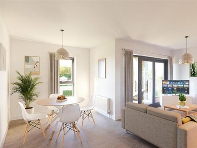 3 Bedroom Flat For Sale In Bristol, Gloucestershire