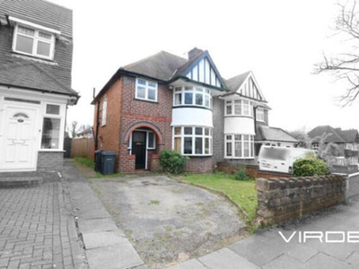 3 Bedroom Semi-detached House For Sale In Hall Green, West Midlands