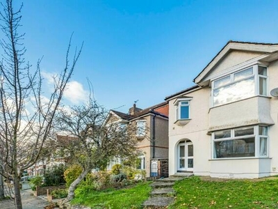 3 Bedroom Semi-detached House For Sale In New Malden, London