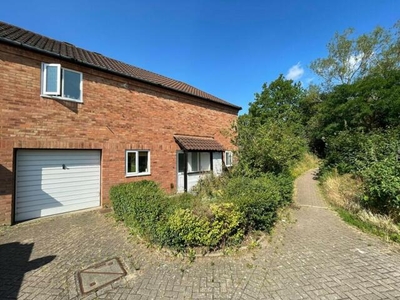 3 Bedroom Terraced House For Sale In Neath Hill, Milton Keynes