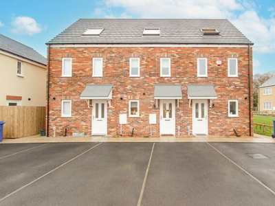 3 Bedroom Town House For Sale In Bessacarr, Doncaster