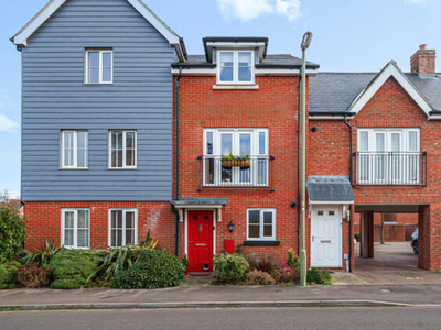 3 Bedroom Town House For Sale In Romsey, Hampshire