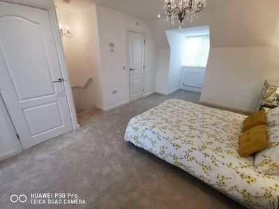 4 Bedroom Detached House For Sale In Abbotsmead