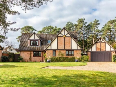 4 Bedroom Detached House For Sale In Ashley Heath