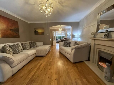 4 Bedroom Detached House For Sale In Hebburn, Tyne And Wear