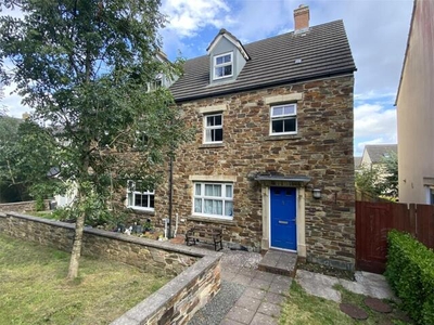 4 Bedroom End Of Terrace House For Sale In Launceston, Cornwall