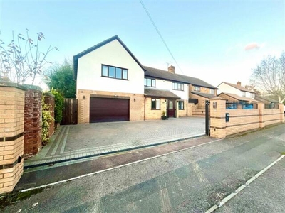 5 Bedroom Detached House For Sale In Stoke Gifford, Bristol