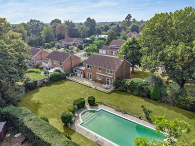 5 Bedroom House For Sale In Englefield Green