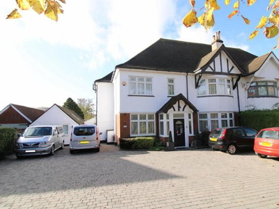 5 Bedroom Semi-detached House For Sale In Bromley