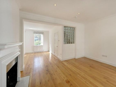 5 Bedroom Town House For Rent In London