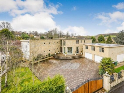 6 Bedroom Detached House For Sale In Huddersfield