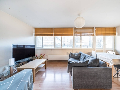 Flat in Whitley House, Pimlico, SW1V