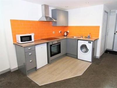 1 Bedroom Flat For Sale In Anlaby Road, Hull