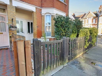 1 bedroom flat for sale Southend On Sea, SS2 4NL