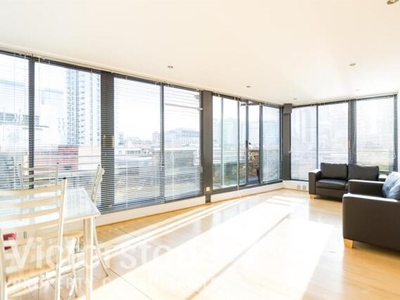1 Bedroom Penthouse For Rent In Spitalfields, London