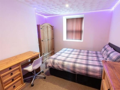 10 Bedroom House For Rent In Bangor, Gwynedd