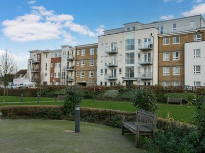 2 Bedroom Apartment For Sale In Maidenhead