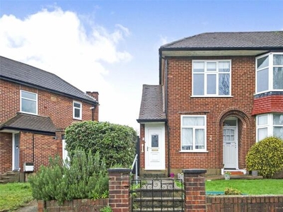 2 Bedroom End Of Terrace House For Sale In Enfield