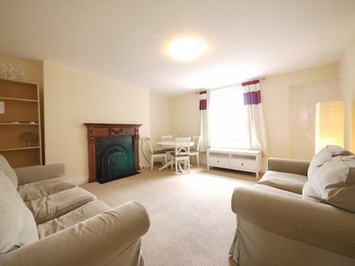 2 Bedroom Flat For Rent In Earls Court