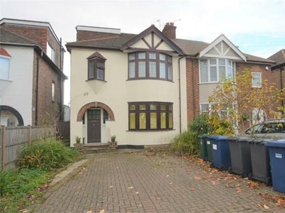 2 Bedroom Flat For Rent In Mill Hill