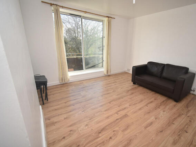 2 Bedroom Flat For Sale In Blackbird Hill, London