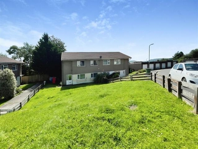 2 Bedroom Flat For Sale In Caerphilly