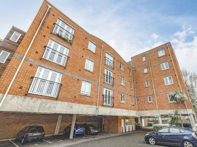 2 Bedroom Flat For Sale In Maidenhead