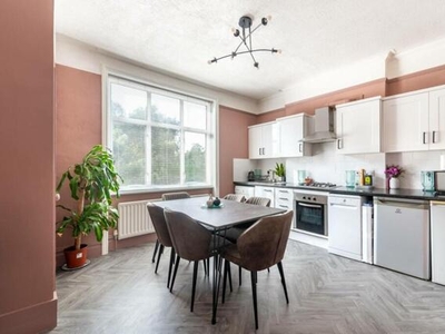 2 Bedroom Flat For Sale In Mapesbury Estate, London
