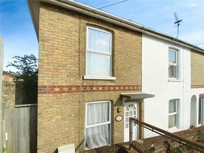 2 Bedroom House Ryde Isle Of Wight