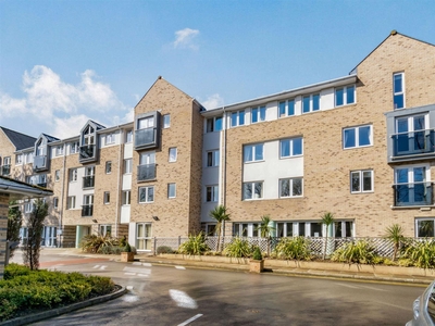 2 Bedroom Retirement Apartment For Sale in Sheffield,
