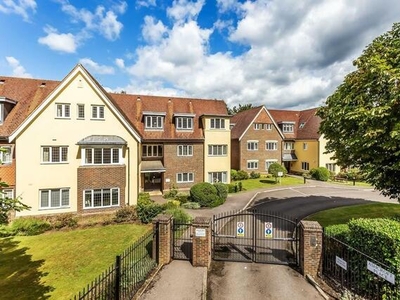 2 Bedroom Retirement Property For Sale In Leatherhead