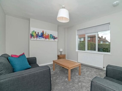 2 Bedroom Terraced House For Rent In Lenton, Nottingham