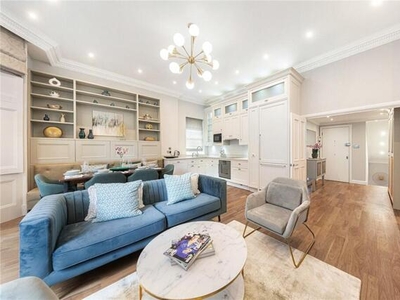 3 Bedroom Apartment For Rent In South Kensington, London