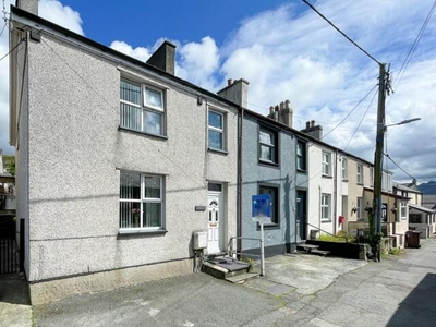 3 Bedroom End Of Terrace House For Sale In Bangor, Gwynedd
