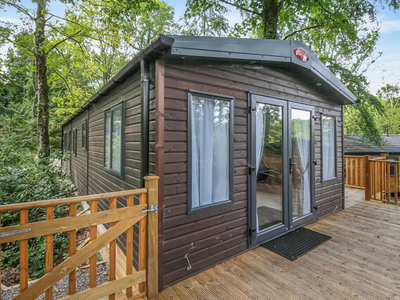 3 Bedroom Mobile Home For Sale In Brokerswood Holiday Park