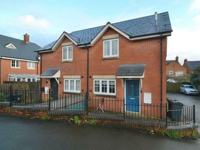 3 bedroom semi-detached house for sale Great Malvern, WR14 1SD