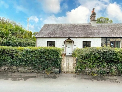 3 Bedroom Semi-detached House For Sale In Bangor, Gwynedd