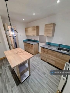 3 Bedroom Terraced House For Rent In Bolton-upon-dearne, Rotherham