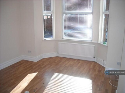 3 Bedroom Terraced House For Rent In Manchester