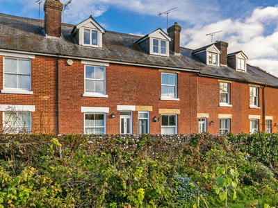 3 Bedroom Terraced House For Sale In Winchester