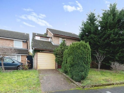 4 Bedroom Detached House For Sale In Woking, Surrey