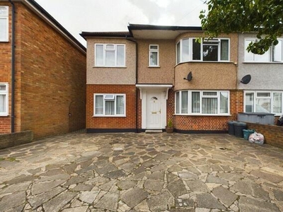 4 Bedroom End Of Terrace House For Sale In Ruislip Manor, Middlesex