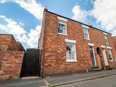 4 Bedroom Semi-detached House For Sale In Louth, Lincolnshire