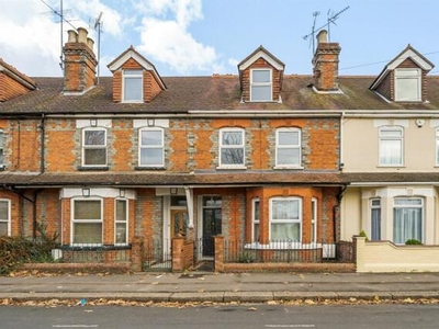 4 Bedroom Terraced House For Rent In Reading